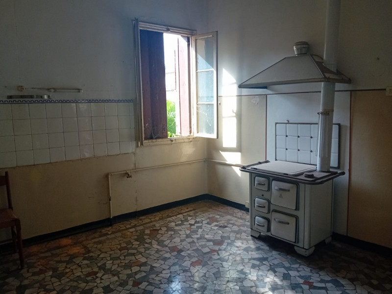 In una tranquilla zona interna di Corso Padova, a pochi passi dal cuore pulsante del Centro Stori...