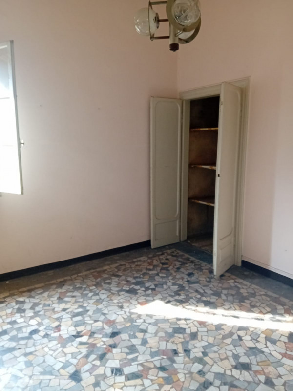 In una tranquilla zona interna di Corso Padova, a pochi passi dal cuore pulsante del Centro Stori...