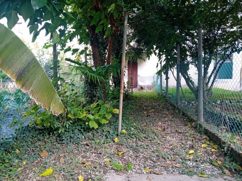 In una tranquilla zona interna di Corso Padova, a pochi passi dal cuore pulsante del Centro Stori...