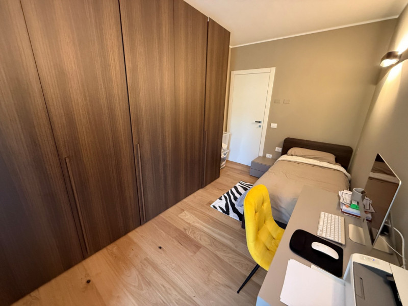 NUOVO APPARTAMENTO  BICAMERE ARREDATO CON GIARDINO ESCLUSIVO DI MQ.150 E GARAGE DOPPIO. EURO 325....