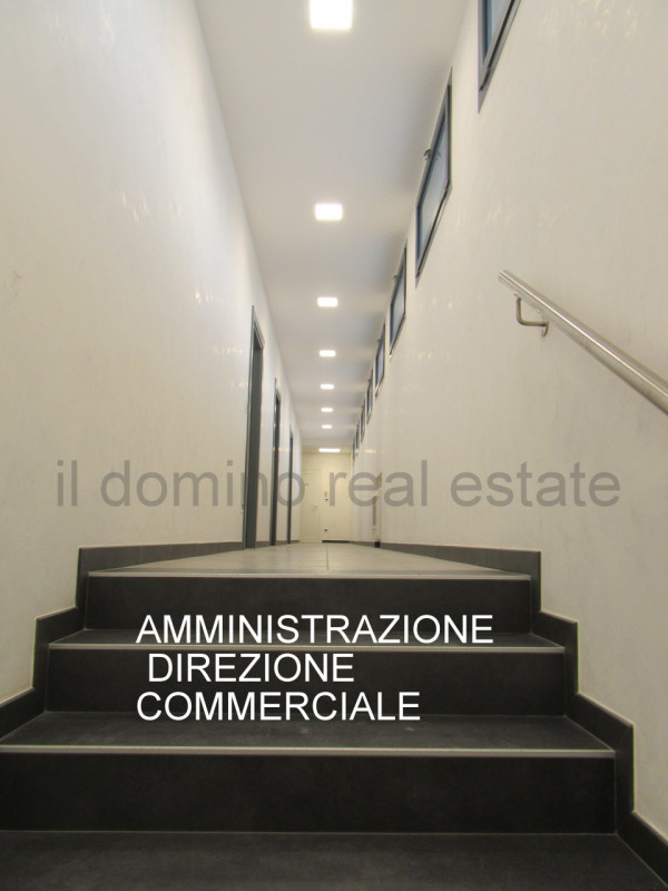 Capannone di recente costruzione anno 2017 in zona industriale a Padova Est, Classe Energetica B,...