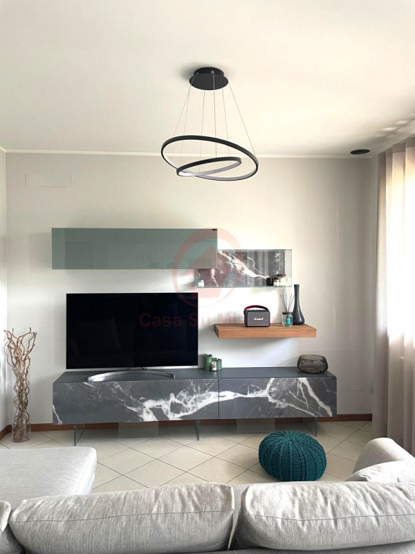 PIANIGA, MELLAREDO RIF. EA167: Casa Su Misura ha il piacere di proporvi recente duplex al primo e...