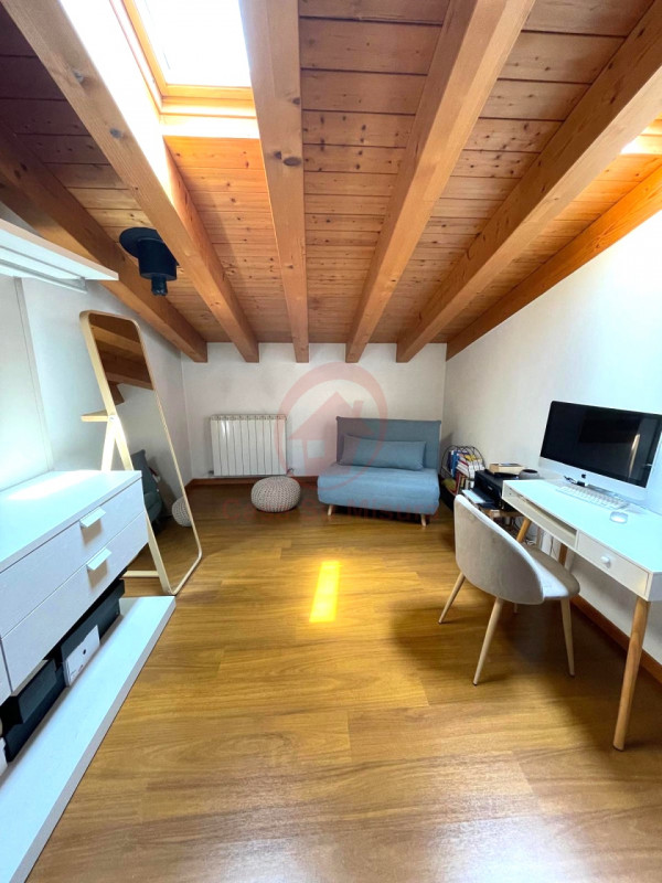 PIANIGA, MELLAREDO RIF. EA167: Casa Su Misura ha il piacere di proporvi recente duplex al primo e...