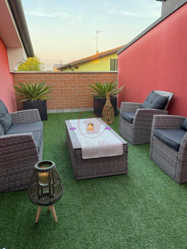 PIANIGA, MELLAREDO RIF. EA167: Casa Su Misura ha il piacere di proporvi recente duplex al primo e...