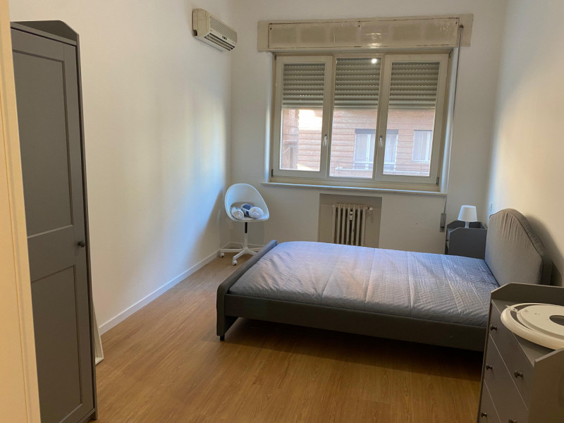 SOLO STUDENTESSA - AFFITTASI STANZA SINGOLA IN SIGNORILE APPARTAMENTO SITO IN CENTRO STORICO, SEC...