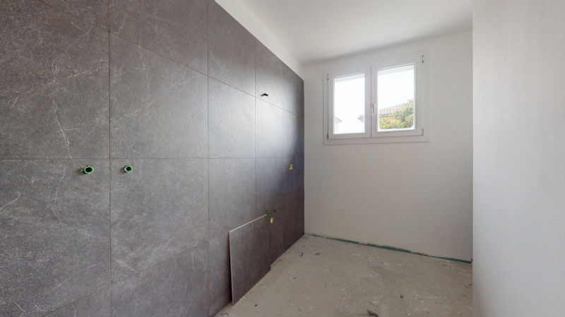 ARACELI

ULTIMA UNITA' DISPONIBILE

Inserito in una zona comoda a tutti i principali servizi e a ...