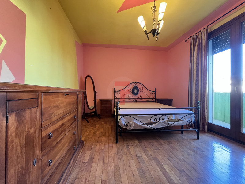 Nel comune di Limena in località Taggì di Sotto proponiamo in vendita un appartamento al primo e ...