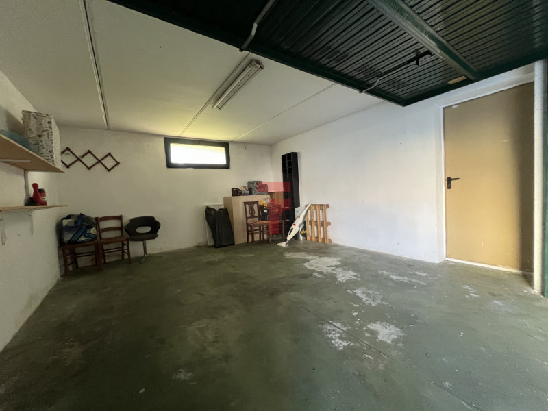 Nel comune di Limena in località Taggì di Sotto proponiamo in vendita un appartamento al primo e ...