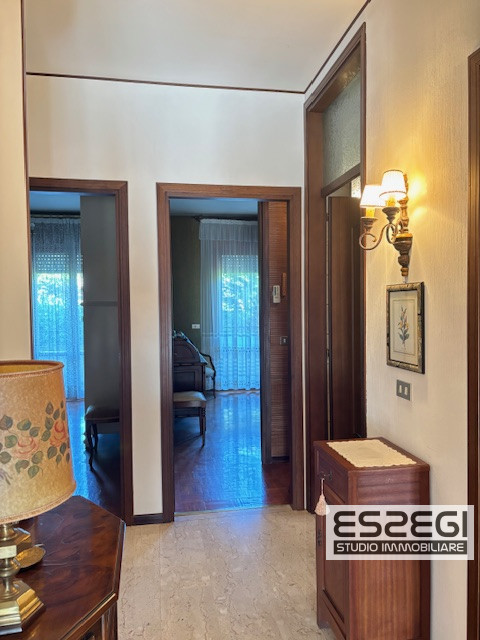 PADOVA*FORCELLINI: Spaziosissimo appartamento situato nel cuore del quartiere di Forcellini, all'...