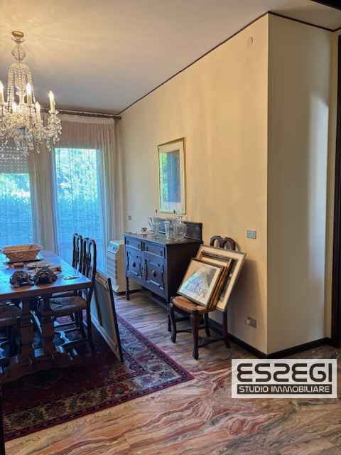 PADOVA*FORCELLINI: Spaziosissimo appartamento situato nel cuore del quartiere di Forcellini, all'...