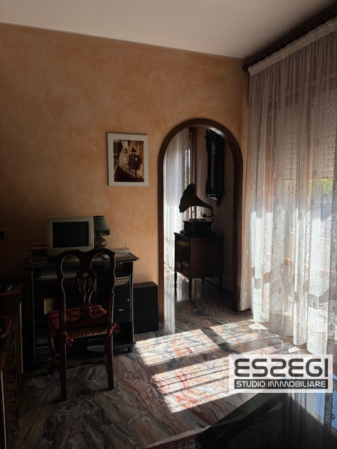 PADOVA*FORCELLINI: Spaziosissimo appartamento situato nel cuore del quartiere di Forcellini, all'...