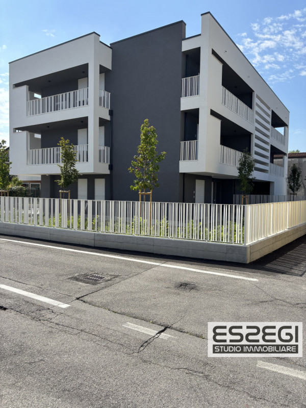 PADOVA- MADONNA PELLEGRINA: Appartamento al piano terra con ingresso indipendente e giardino priv...