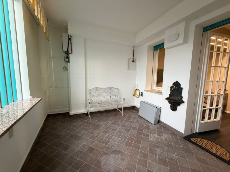 STAZIONE AFFITTASI AMPIO APPARTAMENTO RISTRUTTURATO A NUOVO 5 CAMERE 3 BAGNI 8 POSTI LETTO ,TERRA...