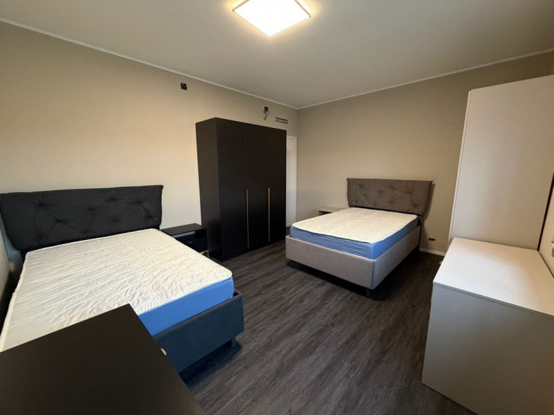 STAZIONE AFFITTASI AMPIO APPARTAMENTO RISTRUTTURATO A NUOVO 5 CAMERE 3 BAGNI 8 POSTI LETTO ,TERRA...