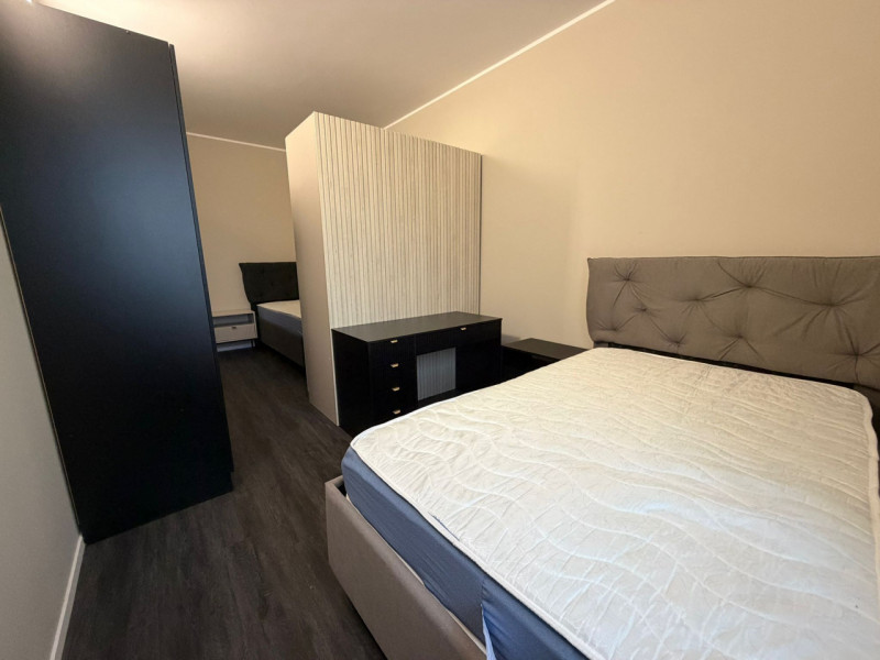 STAZIONE AFFITTASI AMPIO APPARTAMENTO RISTRUTTURATO A NUOVO 5 CAMERE 3 BAGNI 8 POSTI LETTO ,TERRA...