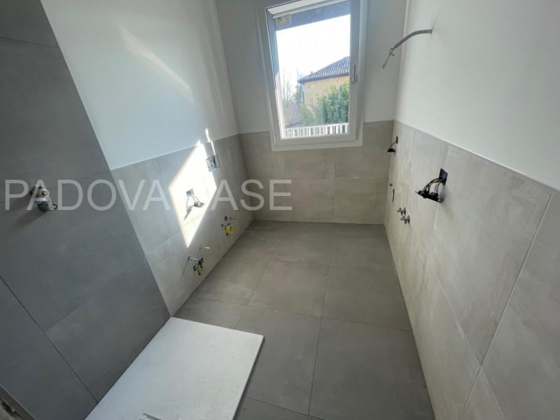 Eleganza, tecnologia e comfort nel cuore di Padova – Madonna Pellegrina

In vendita un esclusivo ...