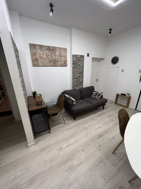 FACCIOLATI-ZONA OSPEDALI: contesto signorile, comodo a tutti i principali servizi e mezzi di tras...