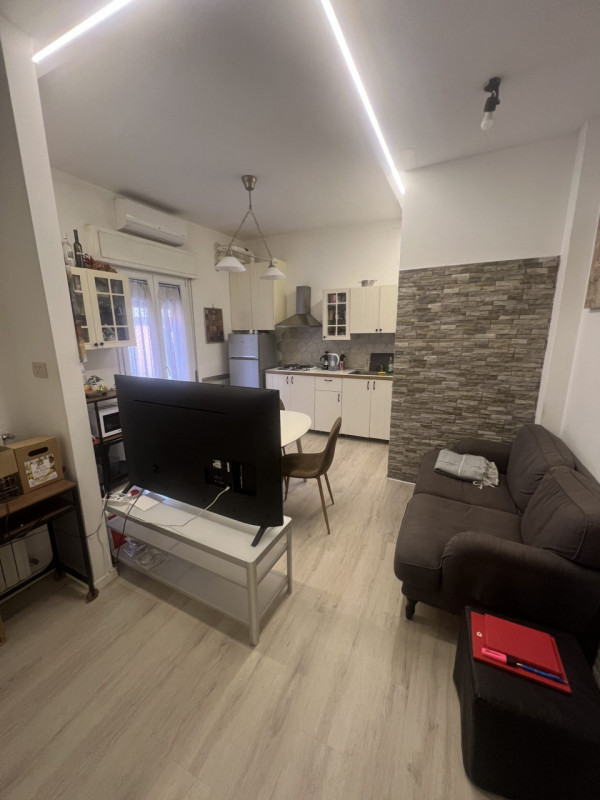 FACCIOLATI-ZONA OSPEDALI: contesto signorile, comodo a tutti i principali servizi e mezzi di tras...