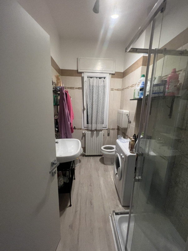 FACCIOLATI-ZONA OSPEDALI: contesto signorile, comodo a tutti i principali servizi e mezzi di tras...