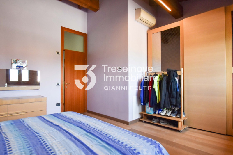 (Per INFO Feltrin ing. Gianni 3288349492) Proponiamo in vendita bifamiliare con ampi spazi a Carm...