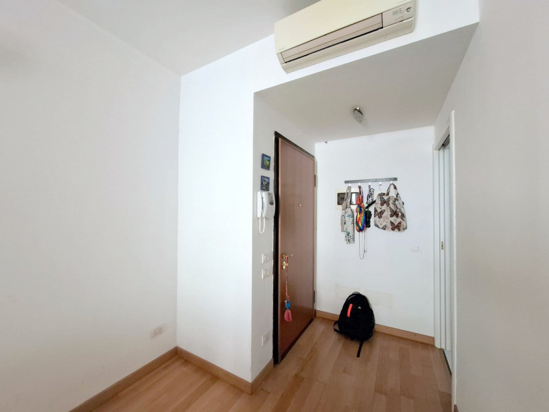 APPARTAMENTO ARREDATO IN CENTRO - CORSO MILANO € 1.000 MENSILI 

Se desideri vivere nel cuore pul...