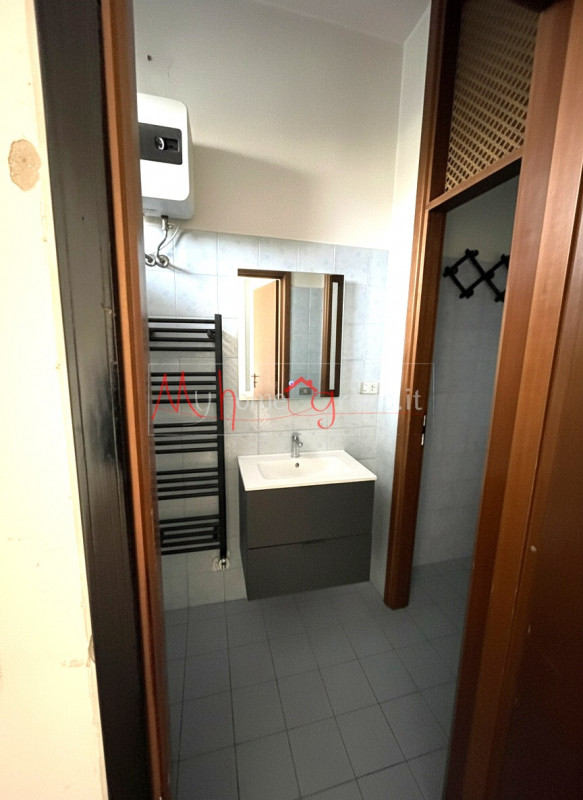 MORTISE (RIF: COM-2511-R): Negozio in contesto residenziale, ideale sia come forma di investiment...