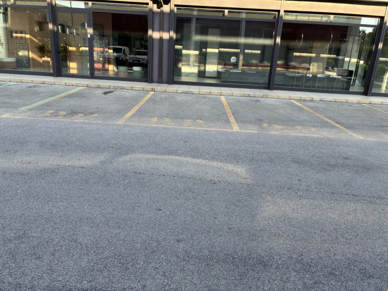 (Per INFO Monica 3482688677) Proponiamo in vendita un ottimo ufficio di circa 75 mq, situato nell...