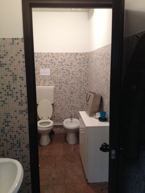 (Per INFO Monica 3482688677) Proponiamo in vendita ottimo ufficio di circa 75 mq, situato nella r...