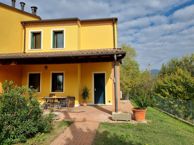 Vo' (PD), Via Vo' di Sotto, proponiamo in Vendita porzione di Bifamiliare di recente costruzione,...