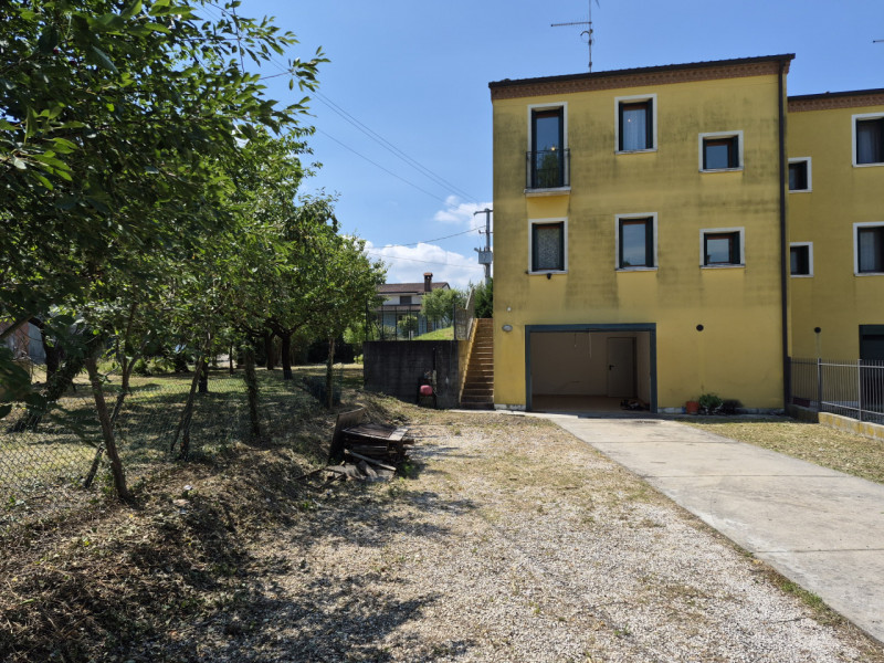 Vo' (PD), Via Vo' di Sotto, proponiamo in Vendita porzione di Bifamiliare di recente costruzione,...
