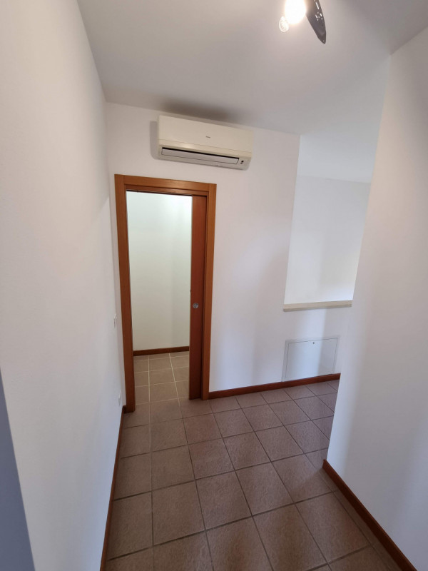 Vo' (PD), Via Vo' di Sotto, proponiamo in Vendita porzione di Bifamiliare di recente costruzione,...