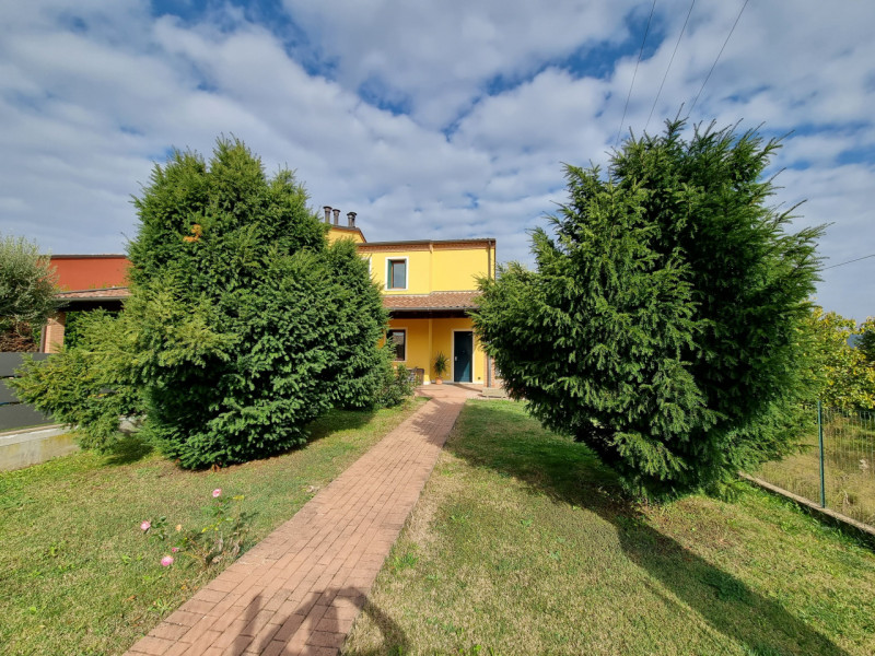 Vo' (PD), Via Vo' di Sotto, proponiamo in Vendita porzione di Bifamiliare di recente costruzione,...