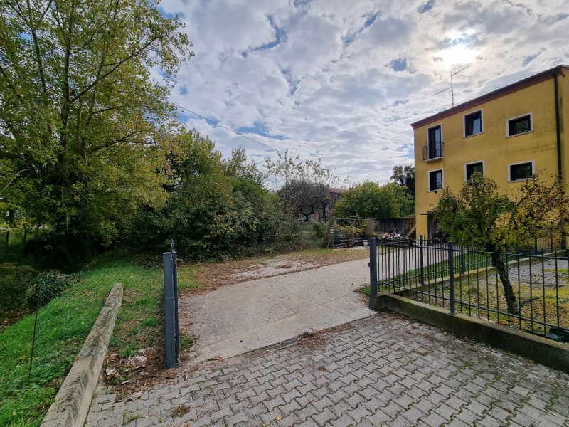 Vo' (PD), Via Vo' di Sotto, proponiamo in Vendita porzione di Bifamiliare di recente costruzione,...