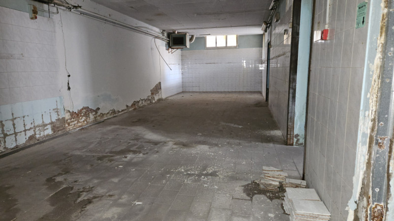 AMPIO IMMOBILE POLIFUNZIONALE CON MAGAZZINO E ABITAZIONE

Padova (Loc. Chiesanuova)
In prossimità...