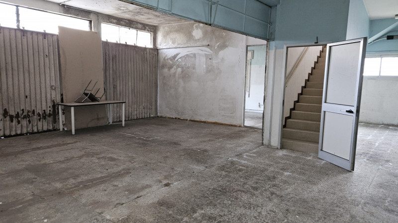 AMPIO IMMOBILE POLIFUNZIONALE CON MAGAZZINO E ABITAZIONE

Padova (Loc. Chiesanuova)
In prossimità...