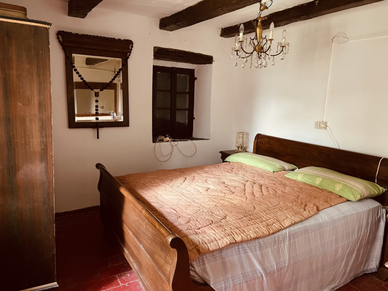 BAGNO DI ROMAGNA - SELVAPIANA rif. EV30: Proponiamo in vendita porzione di casale da riattare. Po...