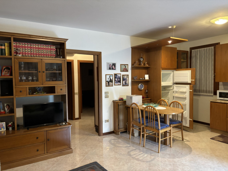 A BAGNOLI DI SOPRA APPARTAMENTO IN LOCAZIONE !!!, COMODISSIMO, AL PIANO TERRA CON TAVERNA E GIARD...