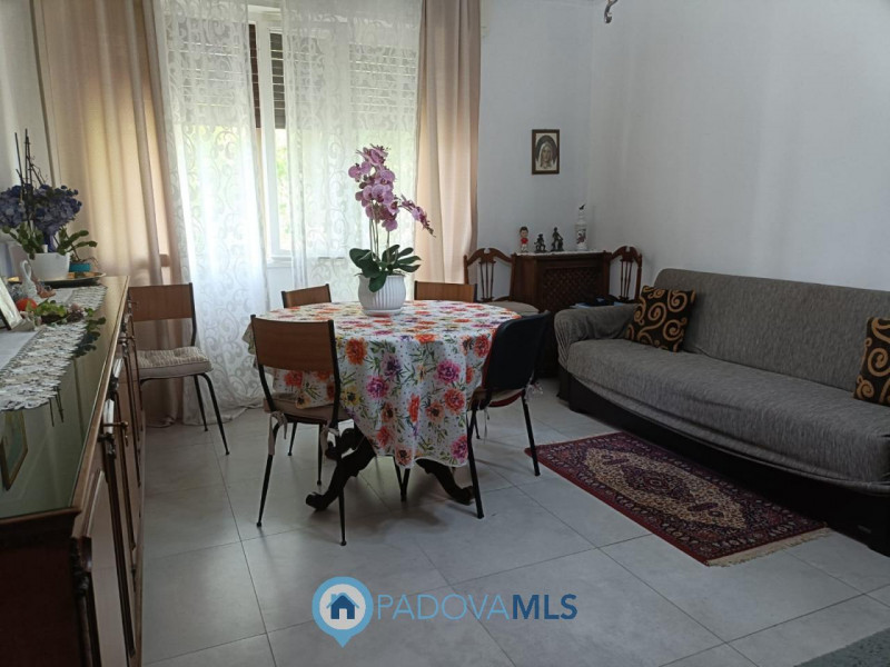 Immobile in esclusiva al Gruppo Padova MLS
Padova zona forcellini: in centro al quartiere, in pos...