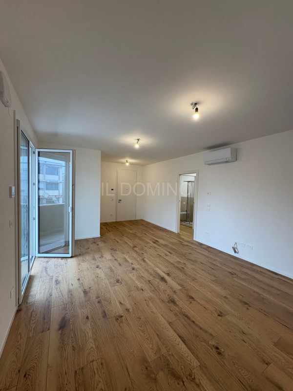 Disponibile da subito, nuovo appartamento in contesto signorile di solo 2 unità abitative, comple...