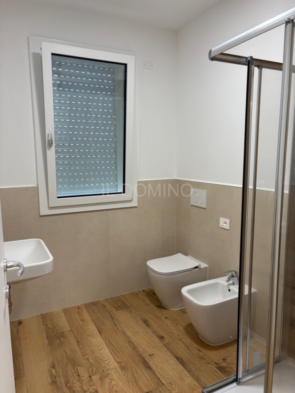 Disponibile da subito, nuovo appartamento in contesto signorile di solo 2 unità abitative, comple...