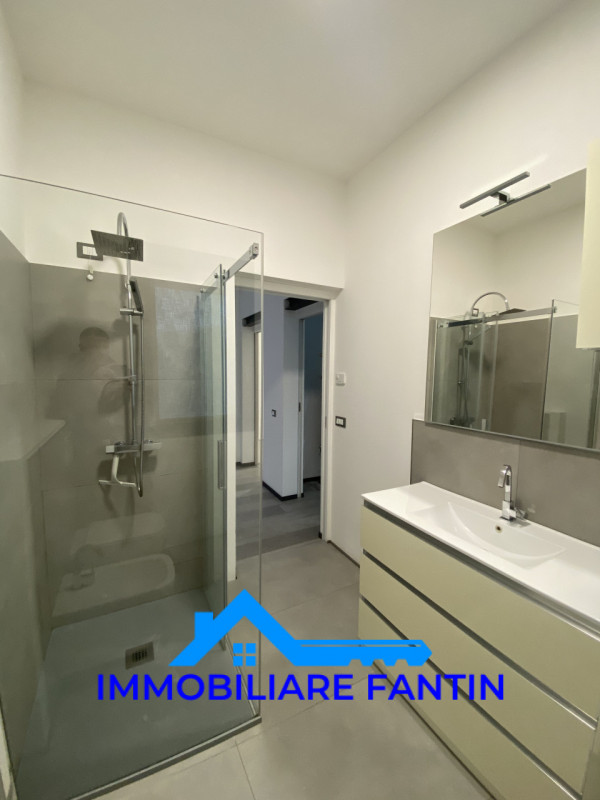 Rif. RA1 Immobiliare Fantin propone in affitto porzione di casa in orizzontale con ingresso semi ...