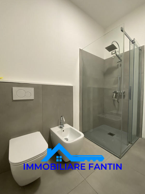 Rif. RA1 Immobiliare Fantin propone in affitto porzione di casa in orizzontale con ingresso semi ...