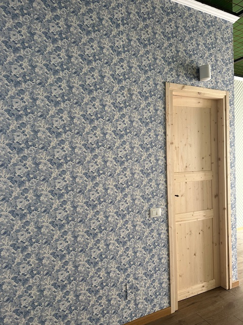 In una posizione strategica, nel centro pulsante di Mejaniga, proponiamo un affascinante negozio ...