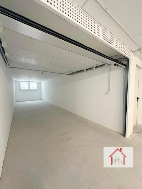 Rif: DA326 - Info Denis: 3402540785

ULTIME 2 UNITA' DISPONIBILI in classe A4, situati nel cuore ...