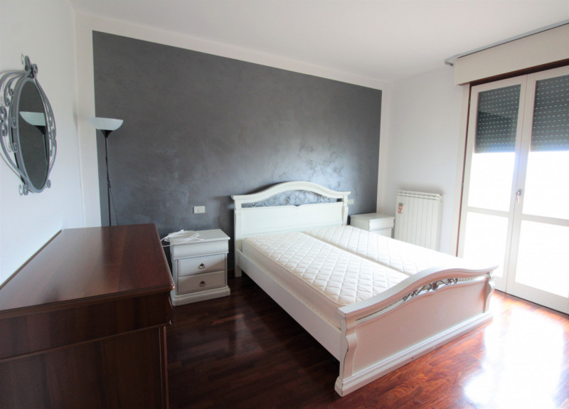 Brugine: appartamento al secondo e ultimo piano senza ascensore composto da ingresso, soggiorno c...