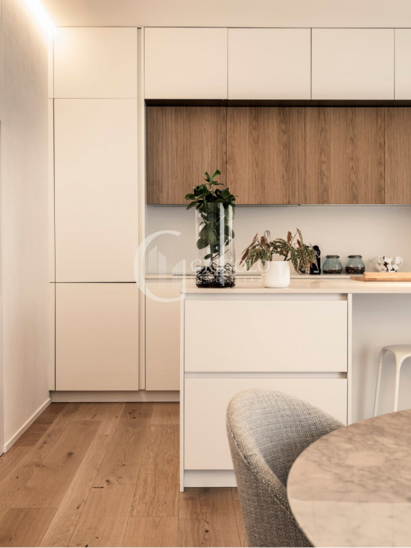 All’interno dell’esclusiva e rinomata “Corte Verde”, a pochi passi dal Centro Storico, proponiamo...