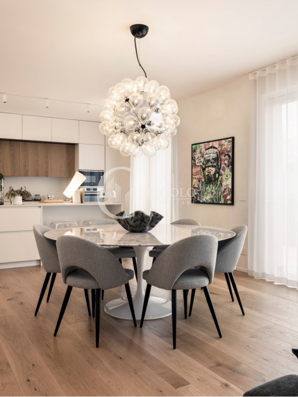 All’interno dell’esclusiva e rinomata “Corte Verde”, a pochi passi dal Centro Storico, proponiamo...