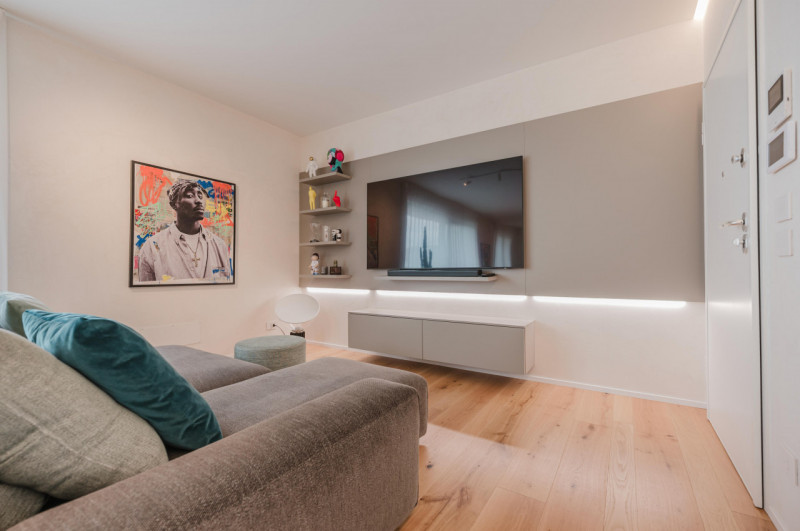 All’interno dell’esclusiva e rinomata “Corte Verde”, a pochi passi dal Centro Storico, proponiamo...