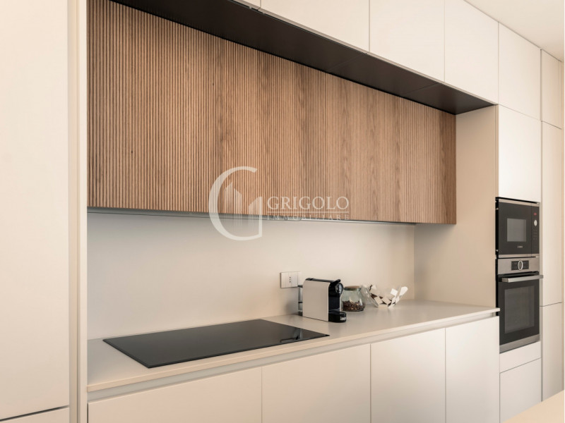 All’interno dell’esclusiva e rinomata “Corte Verde”, a pochi passi dal Centro Storico, proponiamo...