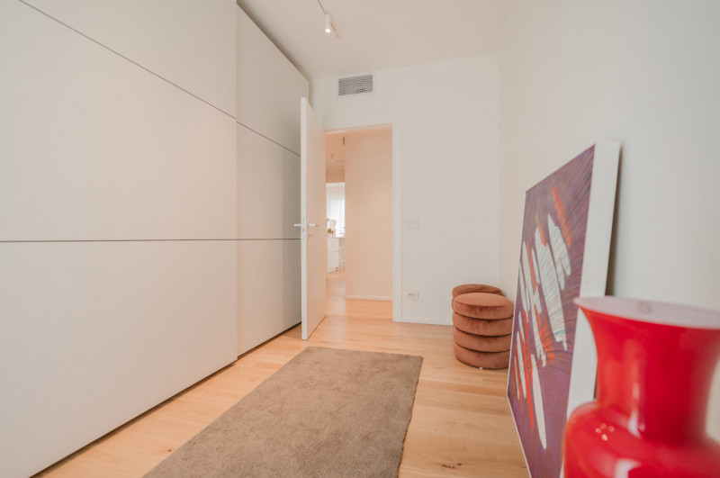 All’interno dell’esclusiva e rinomata “Corte Verde”, a pochi passi dal Centro Storico, proponiamo...